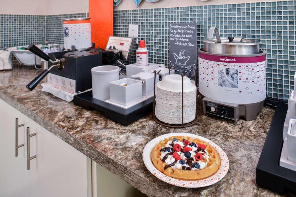 Hampton Inn Vero Beach Outlets Restaurant bilde